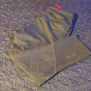 IdealFit Core Capri pants size large NWT